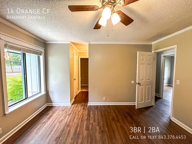 Building Photo - 14 Orange Ct