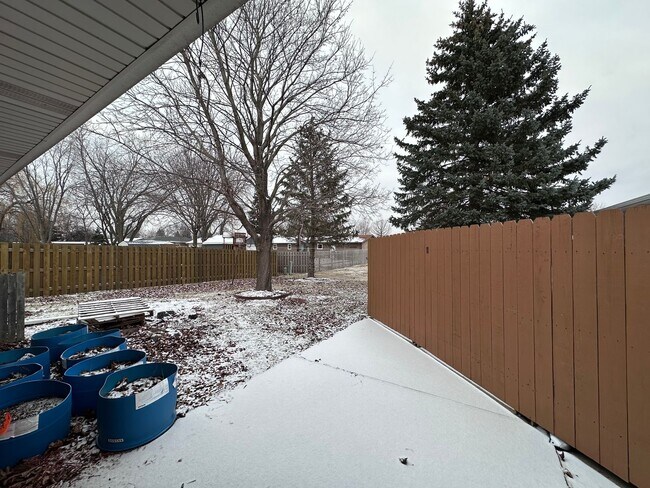 Building Photo - 1255-1325 O Keefe Rd