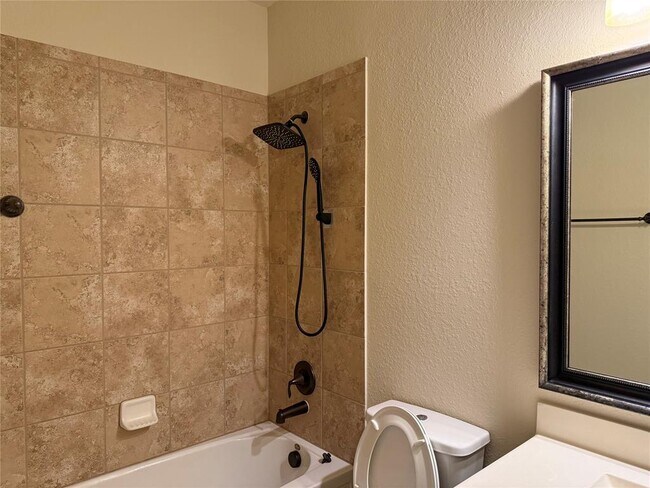 Building Photo - 9419 Hawks Harbor Ct