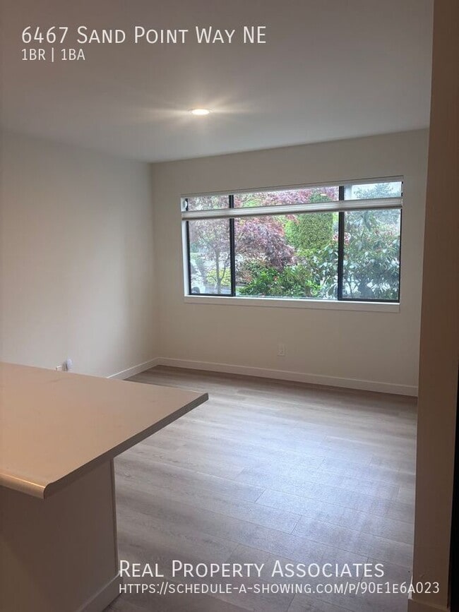 Building Photo - 6467 Sand Point Way NE