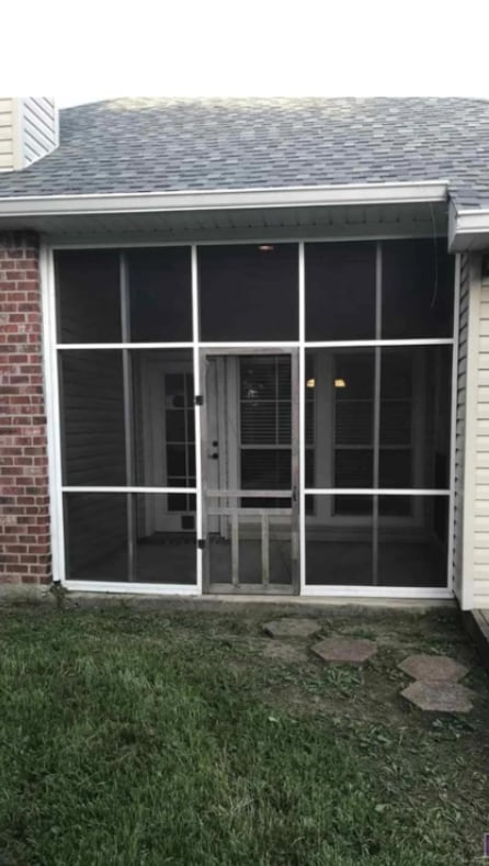 Building Photo - 9455 Pecan Tree Dr