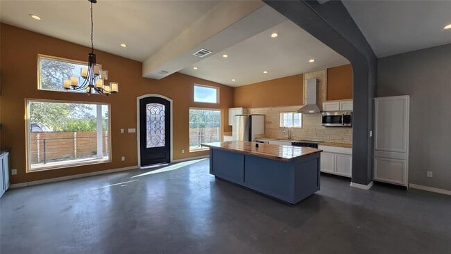 Building Photo - 17621 Stacey Ln