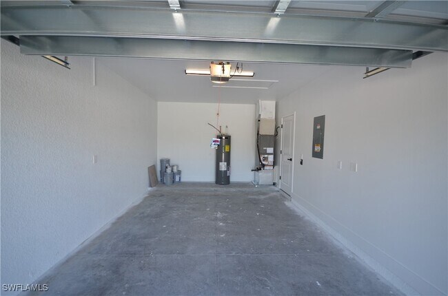 Building Photo - 2132 Barker Blvd