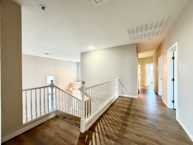 Building Photo - GATED SUMMERLIN HOME | 5 BEDROOM + DOWNSTAIRS DEN | 3-CAR GARAGE