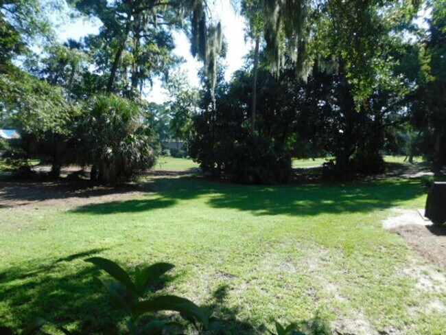 Building Photo - 113 Shipyard Dr