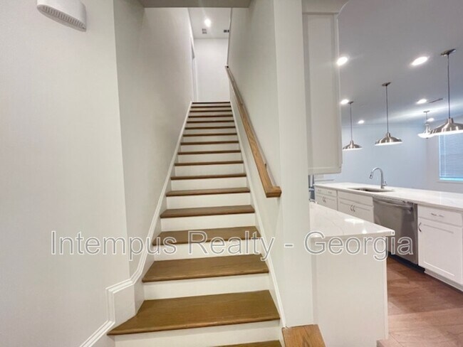 Building Photo - 5234 Riden Ct