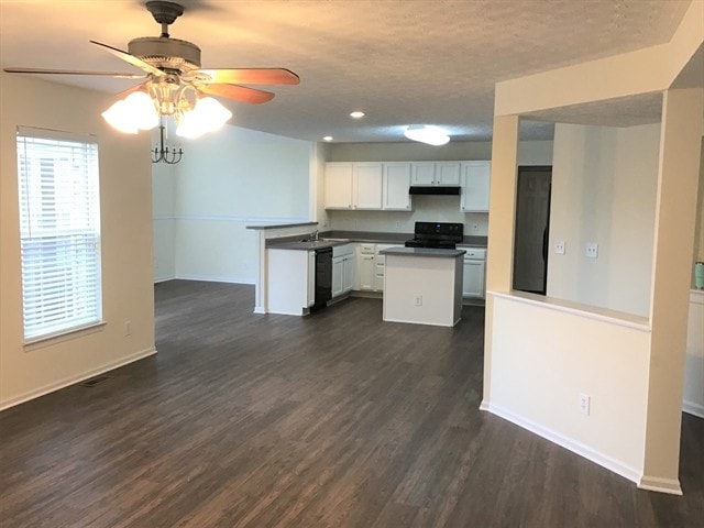 Building Photo - 5954 Courtney Pl