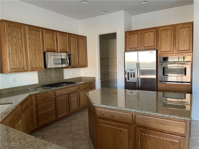 Building Photo - 2049 Powder Springs St