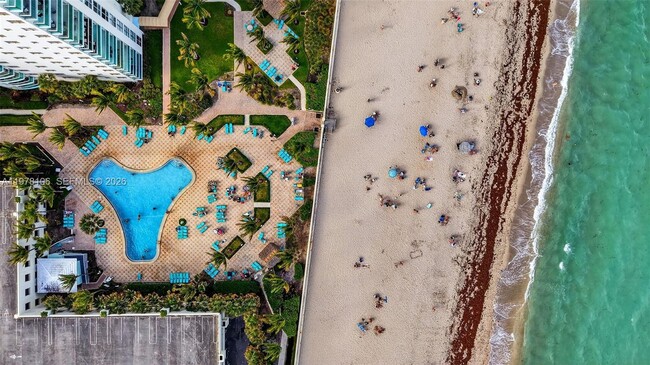 Building Photo - 3801 S Ocean Dr