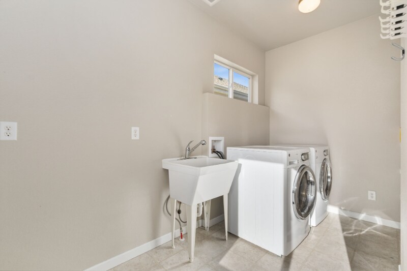 Building Photo - 4272 Lyric Falls Dr