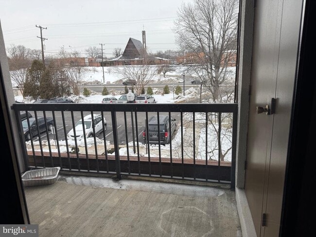 Building Photo - 12702 Veirs Mill Rd