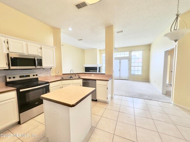 Building Photo - 11669 Oxford Crest Ln