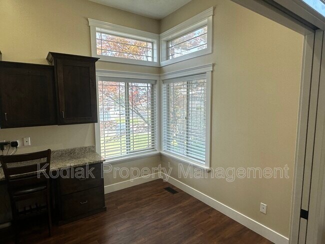 Building Photo - 1127 N 1285 W
