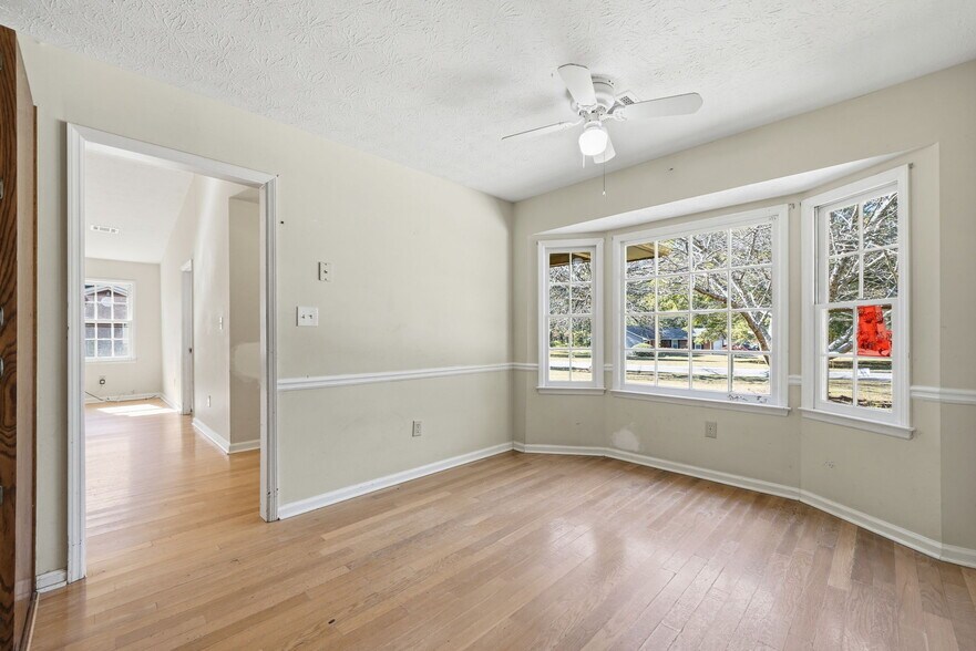 Building Photo - 305 Belmont Farms Dr