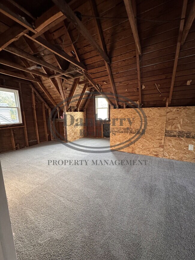 Building Photo - 5930 Acoma Dr