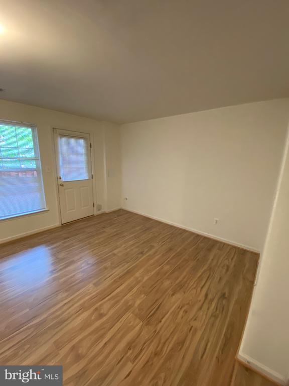 Building Photo - 2560 Belcroft Pl