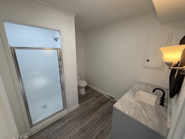 Building Photo - 2657 Dresden Rd