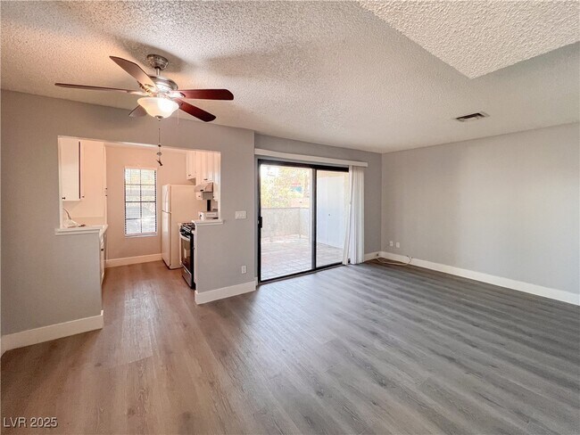Building Photo - 4842 Nara Vista Way
