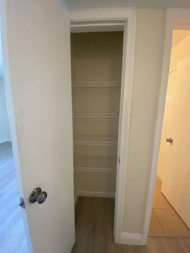 Building Photo - Beautiful 2-bed/1.5 bath two-story townhom...
