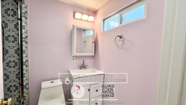 Building Photo - 3 bedroom home in El Sabrante with EV charger, 2 parking spots, 1 car garage, ac/heat!