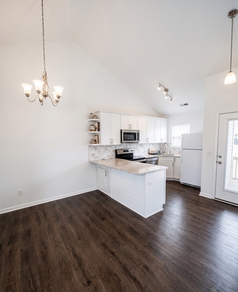 Building Photo - 3733 Merestone Dr