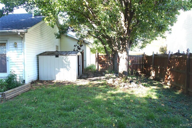 Building Photo - 1631 Thunderbird Ln