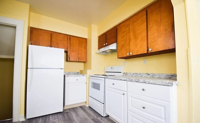 Building Photo - Spacious 4-Bedroom Home in Arbor Lodge – P...