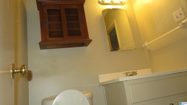 Building Photo - 3937 Montclair Rd