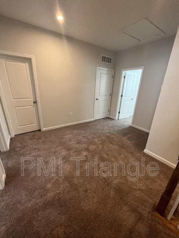 Building Photo - 802 Oak Center Dr