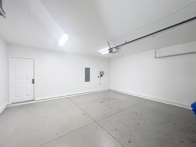 Building Photo - 6066 Gibson Ave