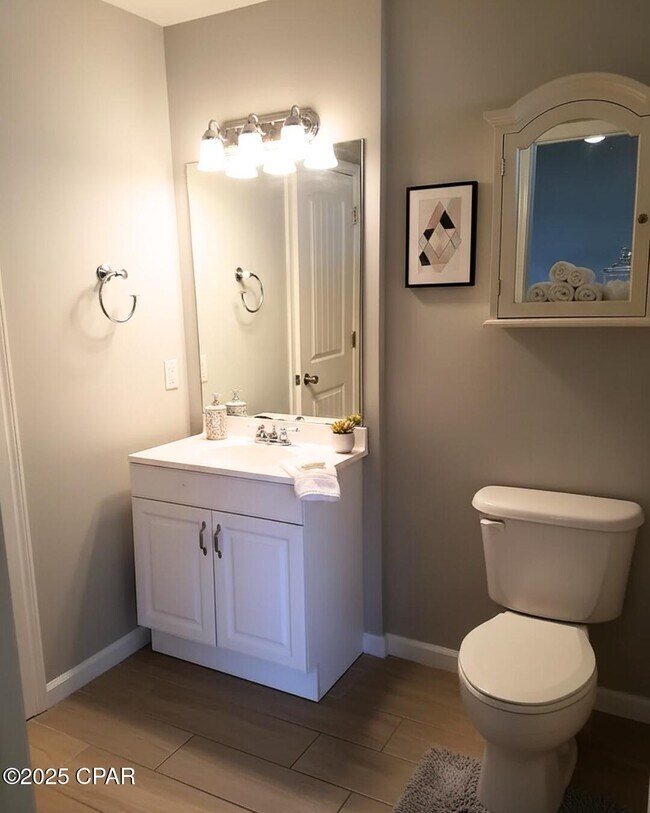 Building Photo - 131 Gwyn Dr