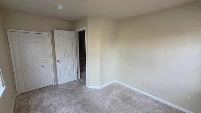 Building Photo - 1580 Kessler Ave