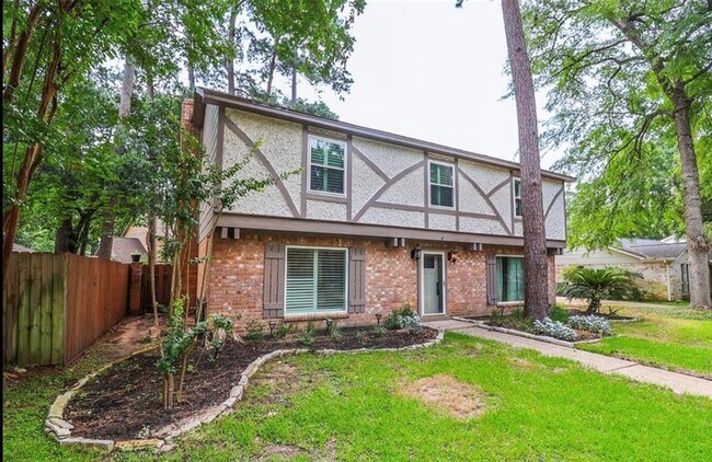 Building Photo - 15626 Canterbury Forest Dr
