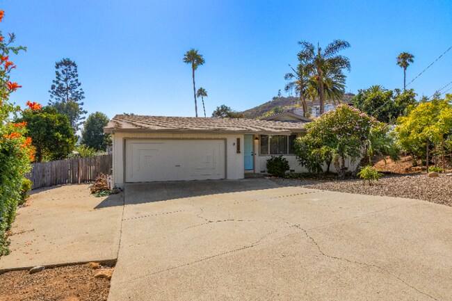 Building Photo - 1519 Tibidabo Dr
