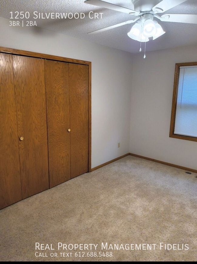 Building Photo - 1250 Silverwood Ct