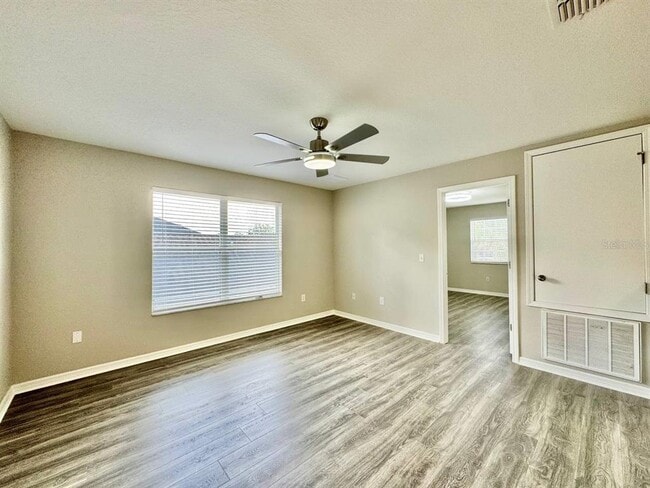 Building Photo - 12534 Chenwood Ave