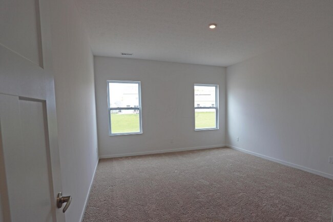 Building Photo - 464 Rochdale Run