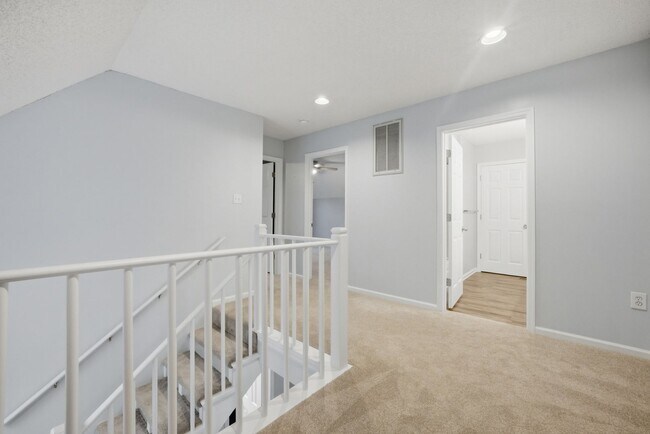 Building Photo - 20B Freeman Dr