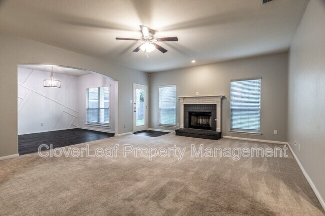 Building Photo - 123 Impala Cir