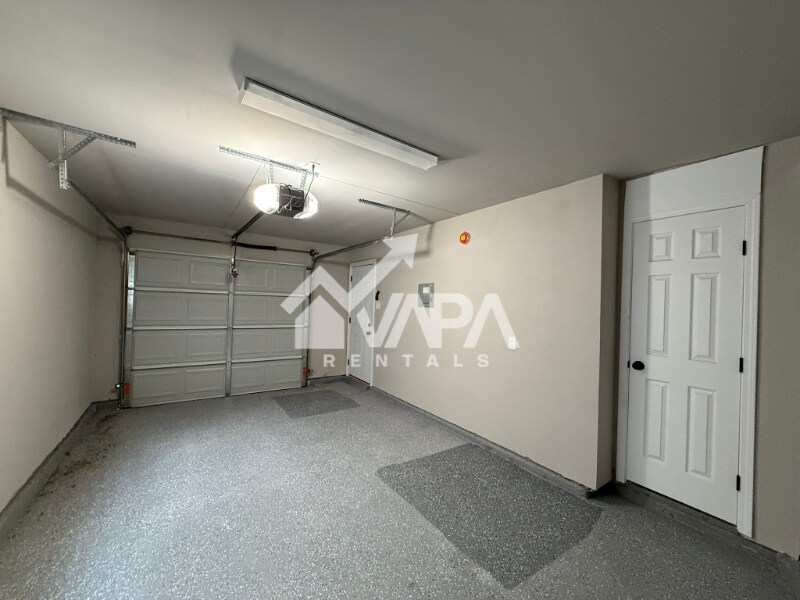 Building Photo - 4743 Swann Ln