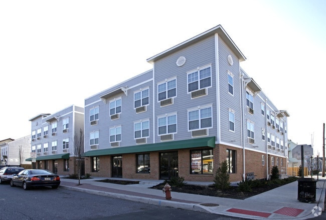 Building Photo - 130 Easton