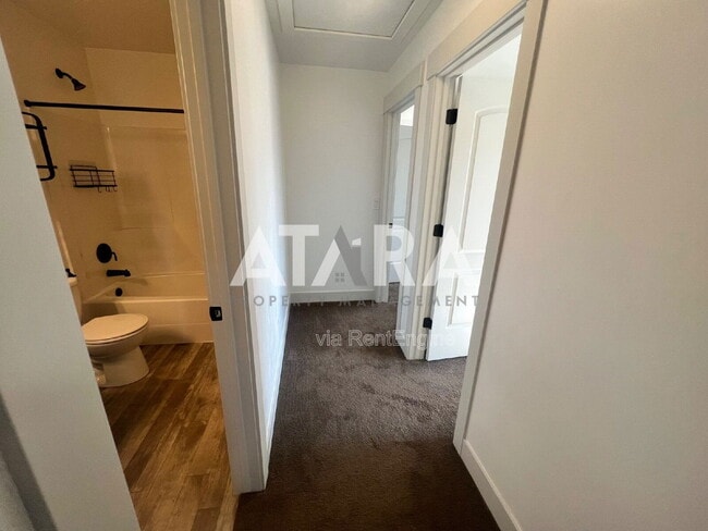 Building Photo - 1788 W Fall Brook Dr