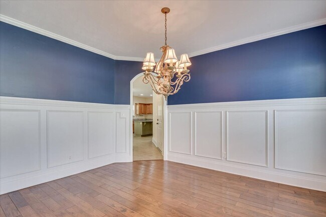 Building Photo - 716 Gallaway Ln