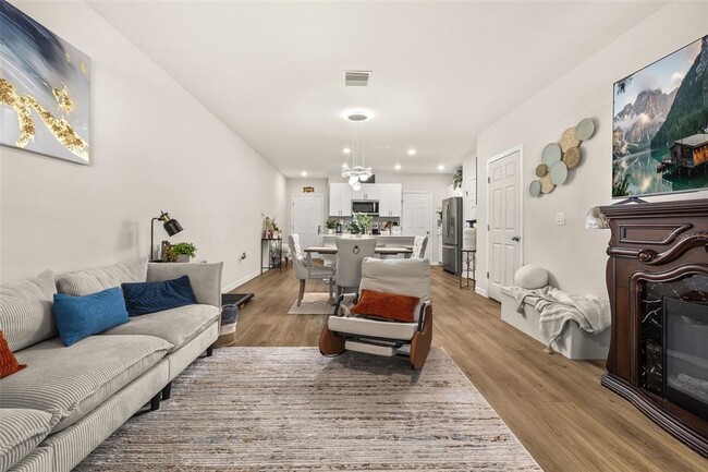 Building Photo - 4345 HILLOCK Blvd