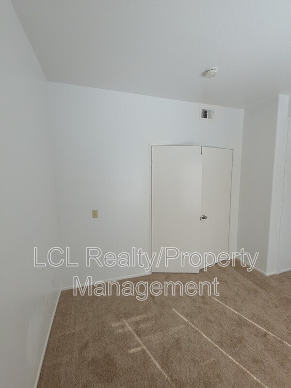 Building Photo - 35325 Billie Ann Rd