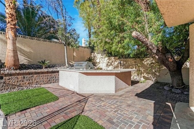 Building Photo - 7 Crown Valley Dr