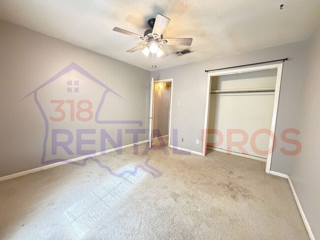 Building Photo - Camillia Circle Duplex