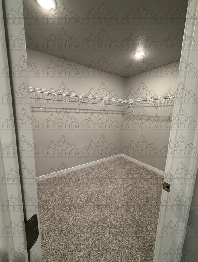 Building Photo - 1st MONTH FREE - 3 BED 2.5 BATH NEW BUILD!