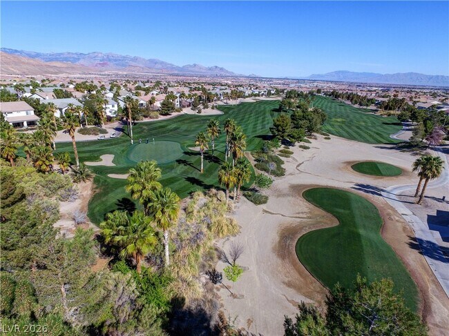 Building Photo - 121 Standing Stone St