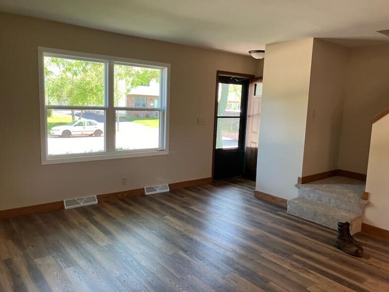 Building Photo - 138 Marcella St